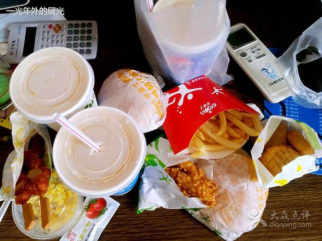 华莱士·全鸡汉堡(环城南路店)