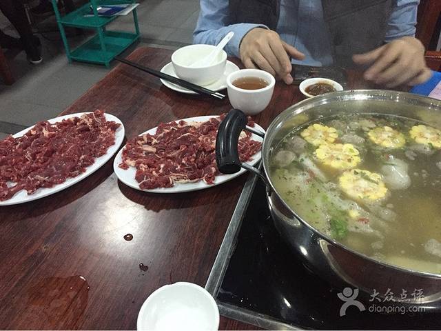 传记潮发牛肉店(海联路店)