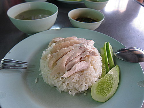 红大哥水门鸡饭