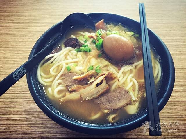 鑫花溪牛肉米粉(来客茂店)