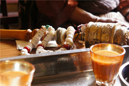 宗角彩虹甜茶馆