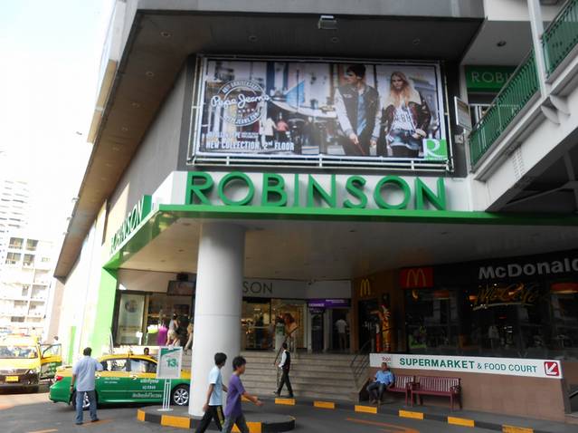 Robinson Department Store Sukhumvit Branch