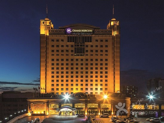 华凌雅高美爵大饭店廊桥西餐厅