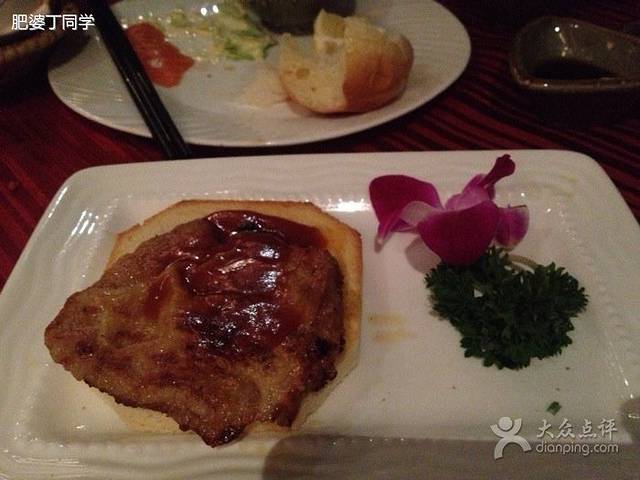 深圳宝利来国际大酒店·凤凰阁旋转餐厅