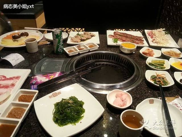 韩宫宴炭火烤肉(新北万达店)