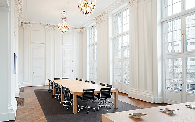 苹果产品选帝侯大街专卖店