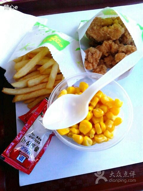 华莱士·全鸡汉堡(人民公园店)