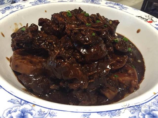 老村长湖北菜(民族大道店)