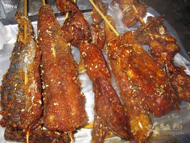 吴叔炸串(十四玮路店)