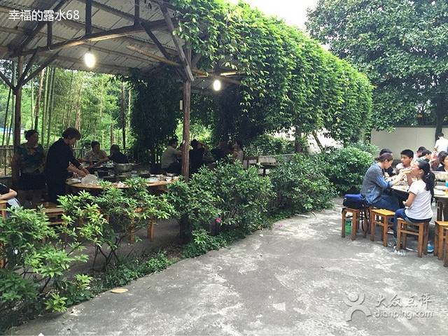 山里人家(千岛金日酒店东南)