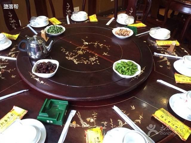 四新春菜馆(梅湾街店)