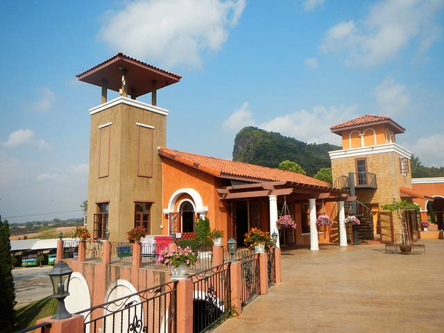 银湖葡萄酒庄园