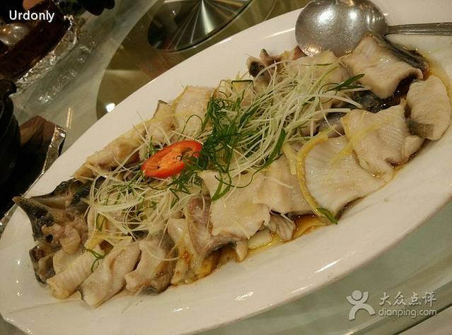 鸿星艺都海鲜酒家