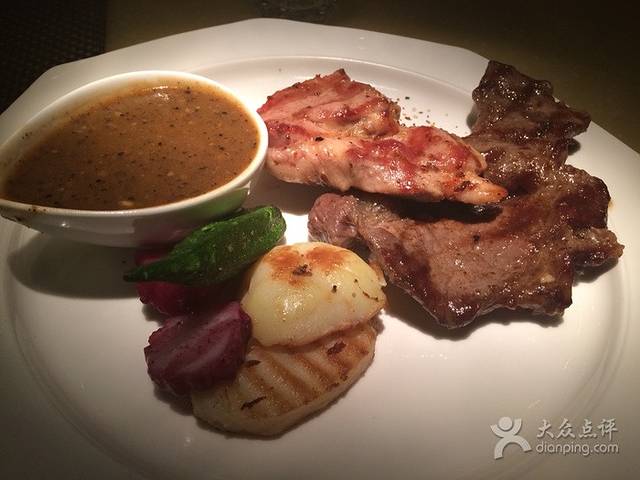 半秋山西餐厅(中广店)