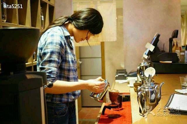 RUMORS COFFEE ROASTERY鲁马滋咖啡(兴国路店)