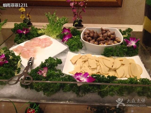 合肥辰茂和平酒店自助餐厅