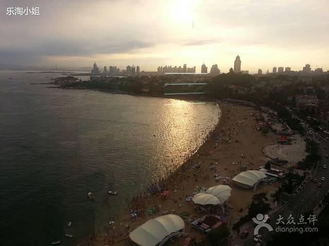 青岛汇泉王朝大饭店·旋转餐厅