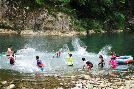 九龙溪漂流