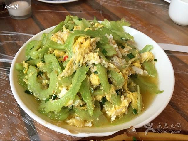 金钩钓辣子鸡