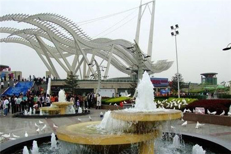 海河喷泉游乐场