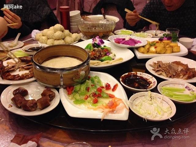 燕风楼烤鸭店(中华店)