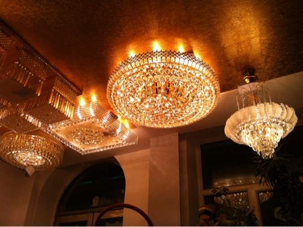 领潮水晶灯莱茵阳光地板