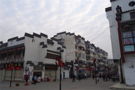 武当山商业步行街