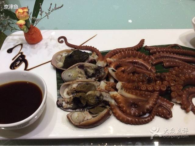 胶东小镇餐厅(明湖店)