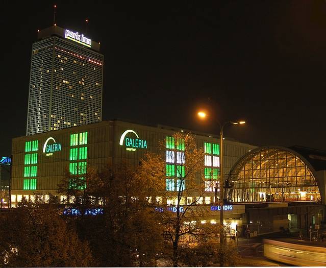 GALERIA Kaufhof（柏林亚历山大广场）