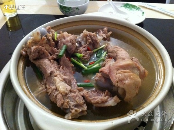 金陵阿二骨煲(鲁肃大道店)