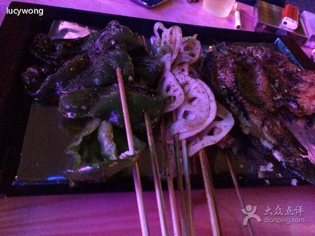 两季烧烤(富蕴路店)