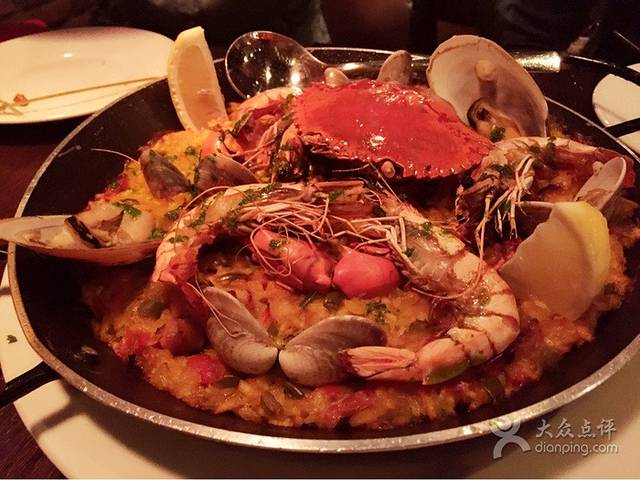 BROWNSTONE布朗石西班牙餐厅酒吧(永嘉庭店)