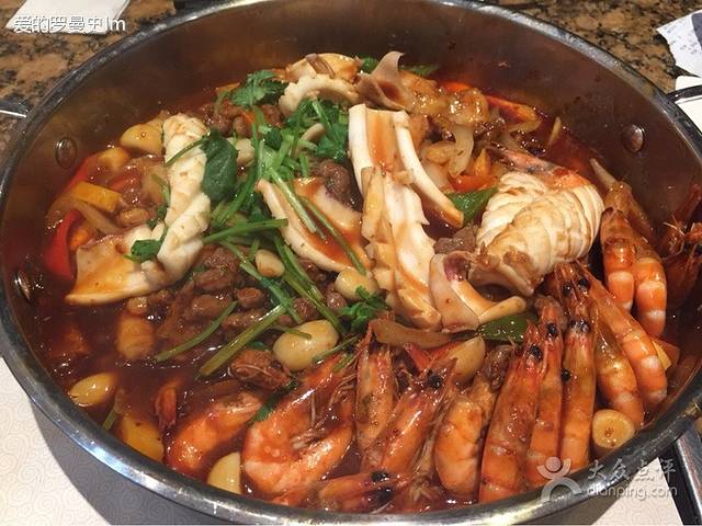 黄记煌三汁焖锅(中原万达店)