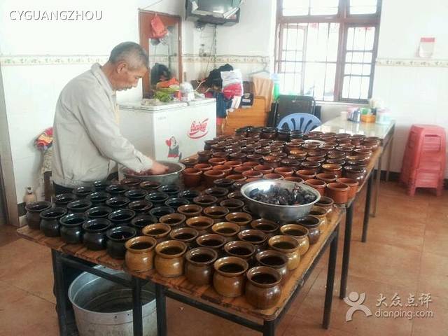 南昌特色瓦罐汤(沿江路店)