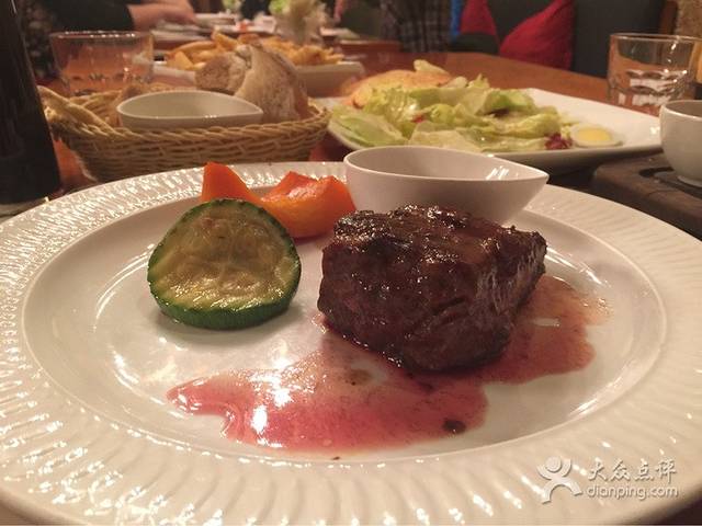 食间牛排(湖西路店)