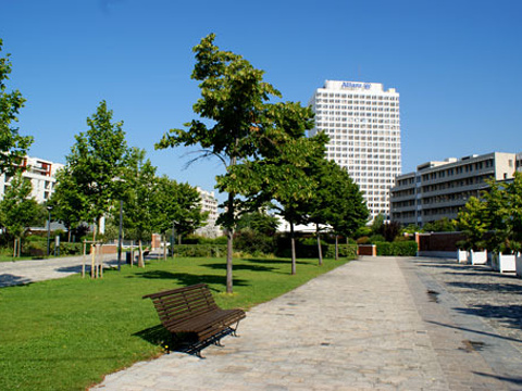 Parc du 26e centenaire旅游景点图片