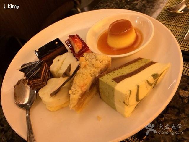 南桥绿地逸东华都会西餐厅