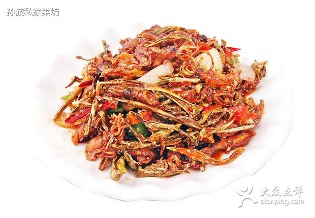 孙波私家菜坊 孙波私家菜坊特色:手把排 精品鱼头翅 干辣椒炒海兔