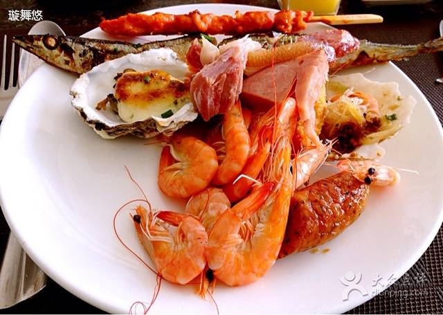 云顶旋转自助景观餐厅