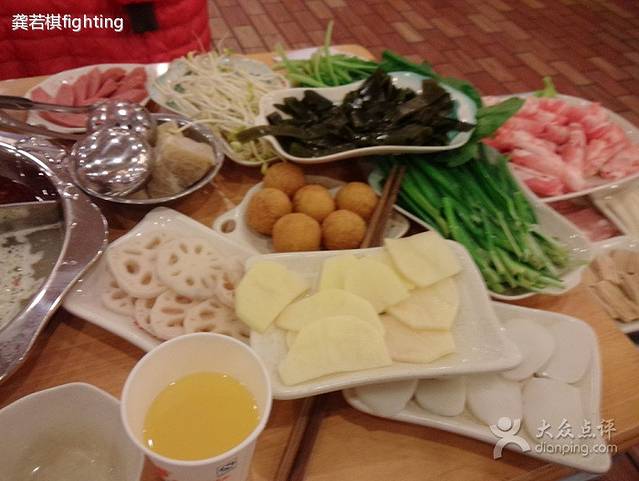 季季红火锅(九江信华城广场店)