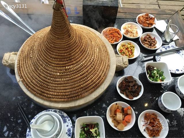 告庄特色海鲜蒸汽石锅鱼旗舰店