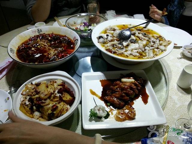 渝乡辣婆婆(开发区店)