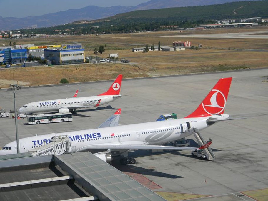 伊兹密尔机场adnan menderes airport