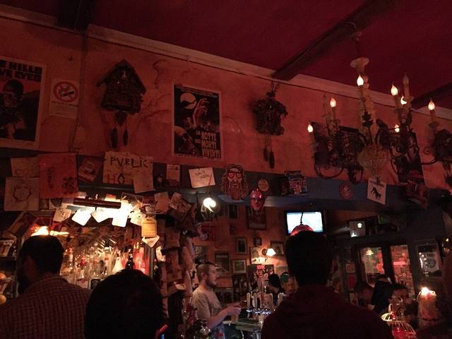 Public House 27