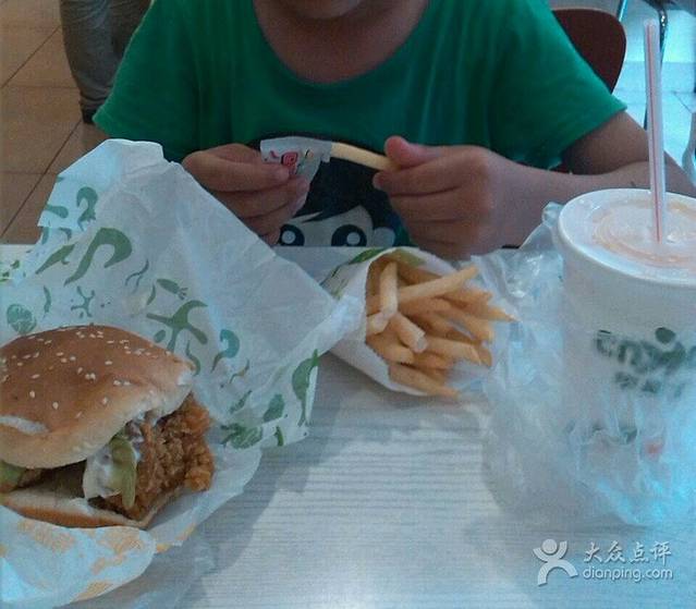 华莱士·全鸡汉堡(百秀街店)