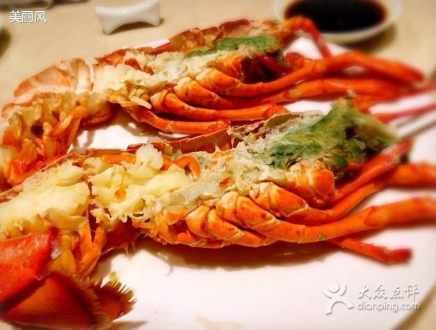 杭州绿城尊蓝钱江豪华精选酒店·全江景自助餐厅