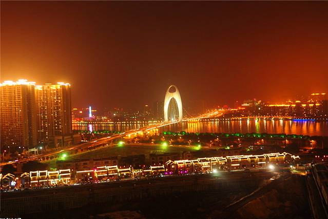 珠江夜游广州塔·中大码头