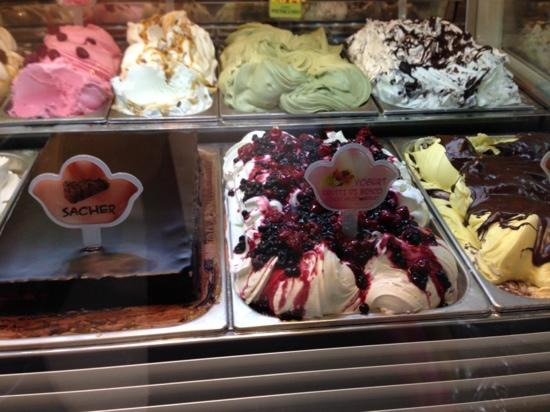 Gelato fantasy(Punto Vendita 1)