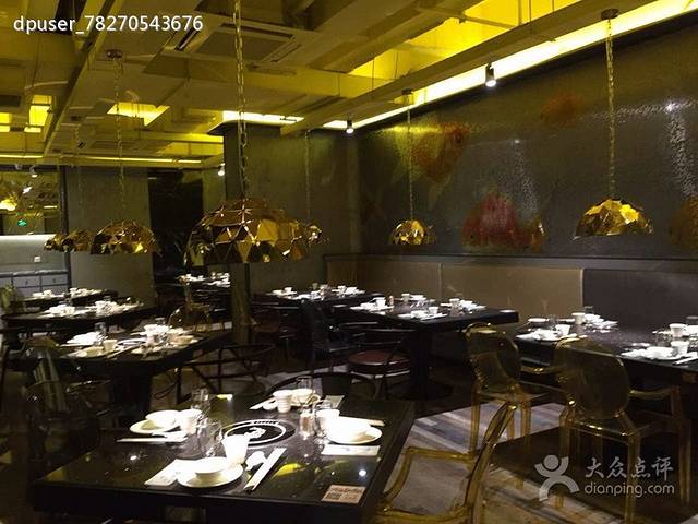 阳光码头海鲜火锅(平湖店)