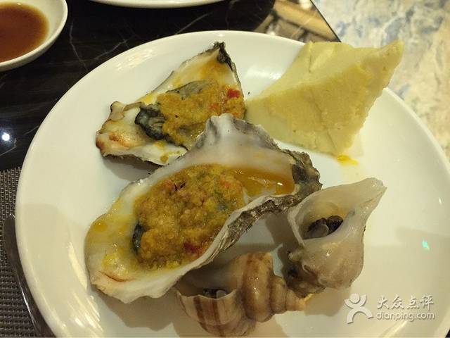 万佳国际酒店自助餐厅